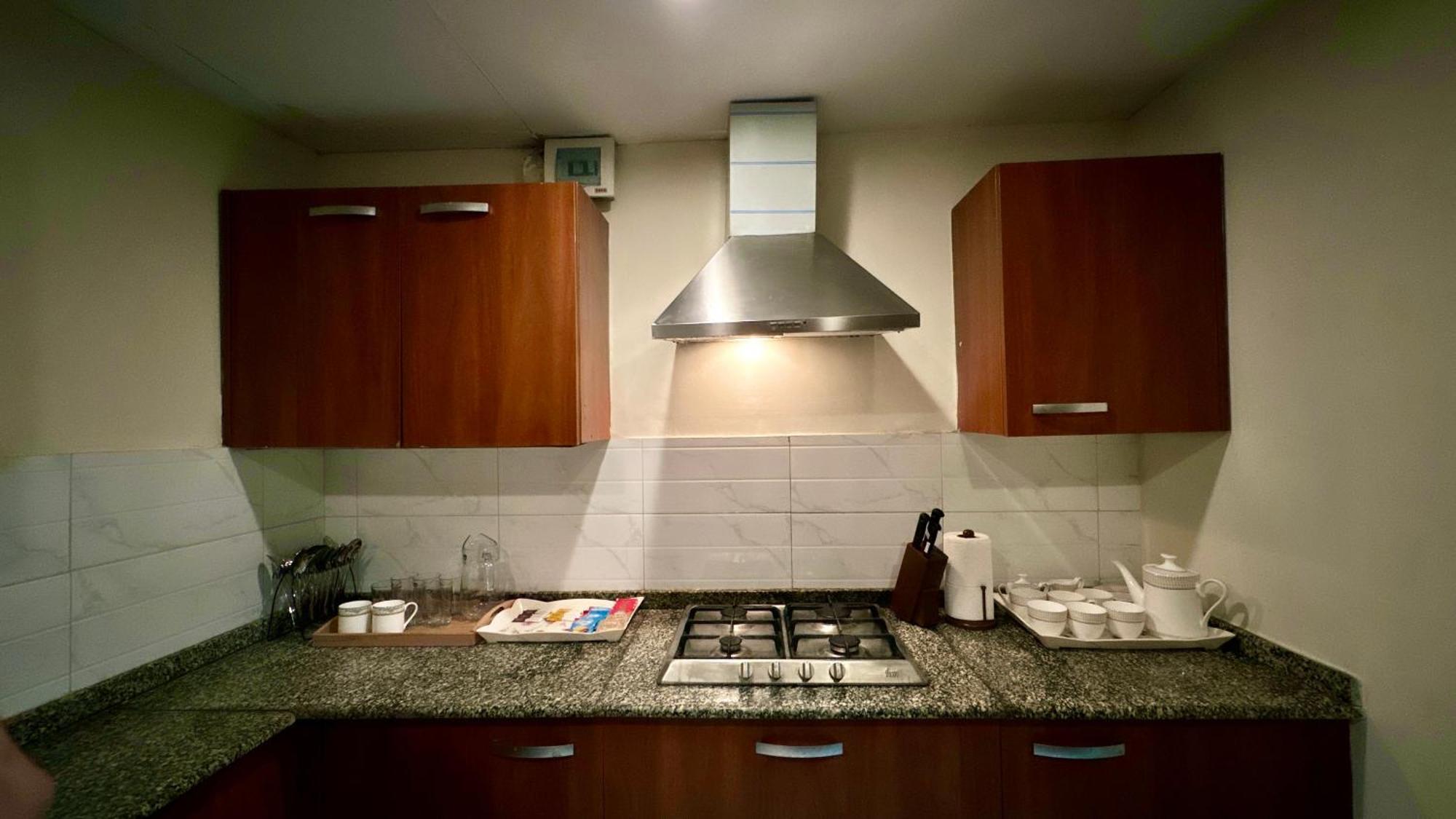Centaurus Apartment Исламабад Экстерьер фото
